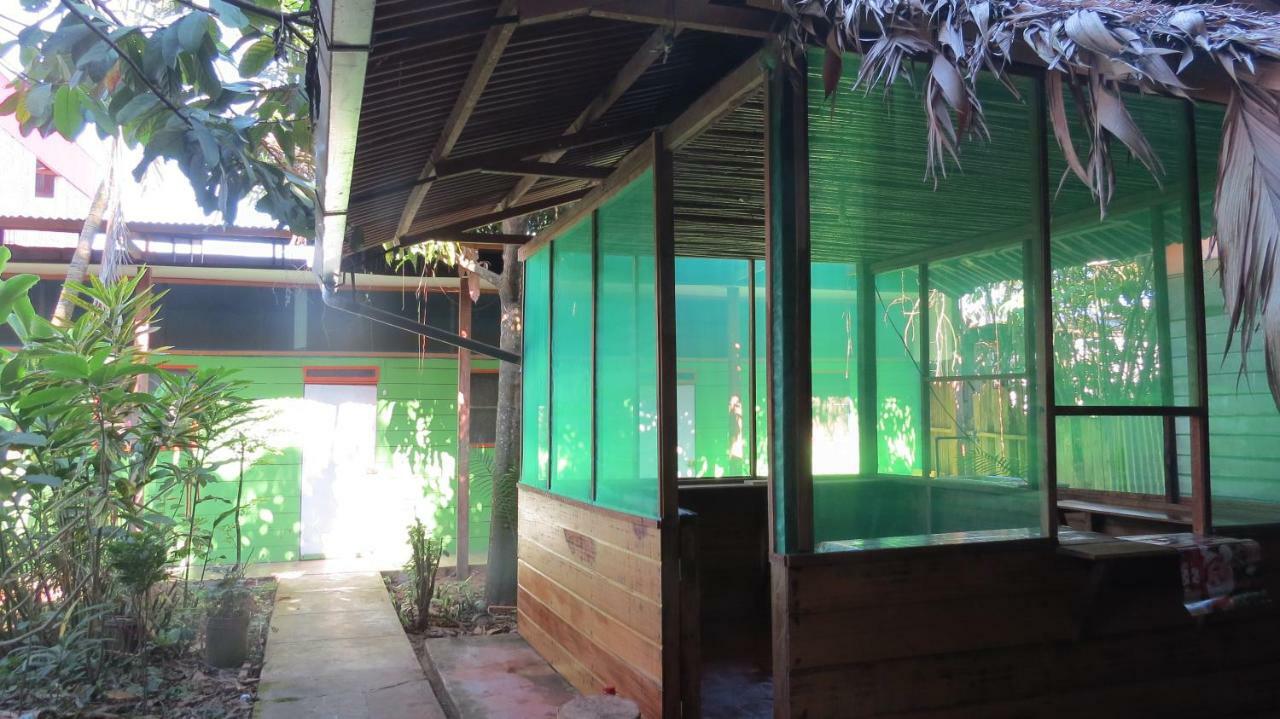 Tambopata Hostel Bambu 푸에르토말도나도 외부 사진